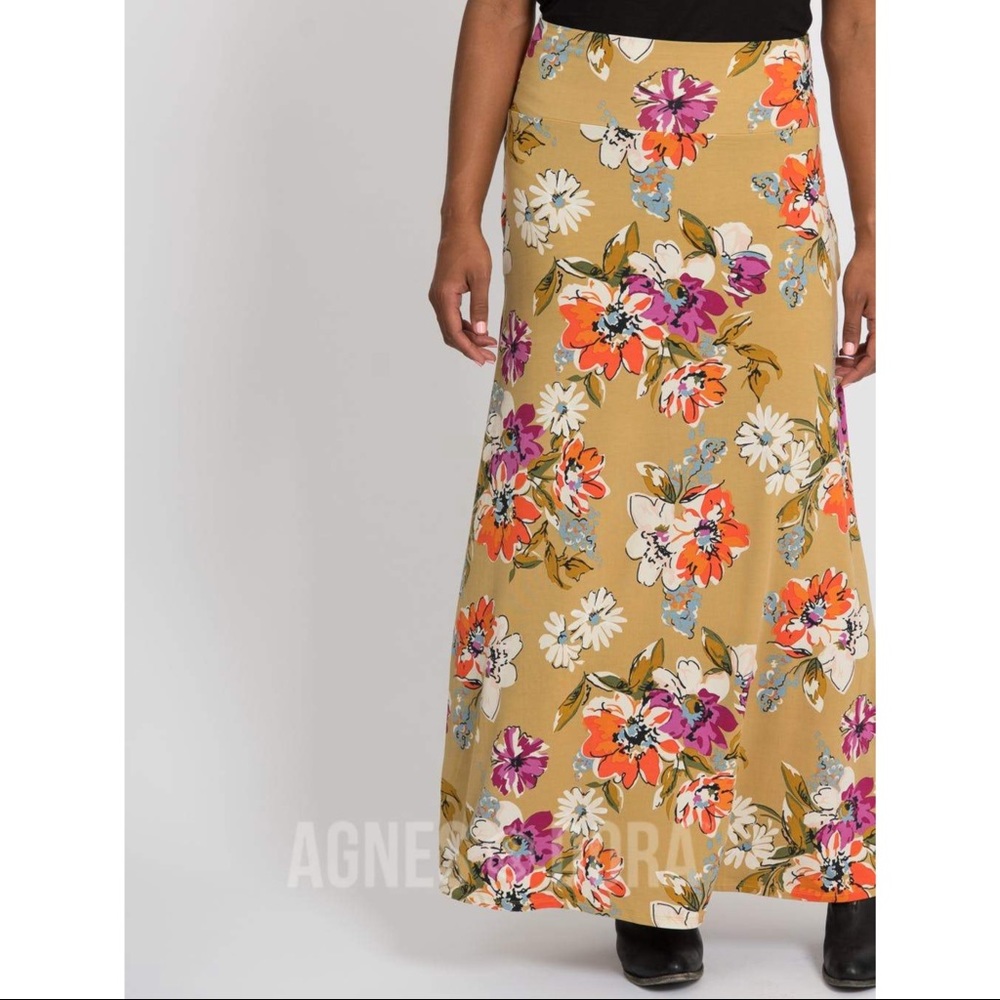 Agnes & Dora Maxi Skirt Pocket Gold Stretchy Knit New With Tags